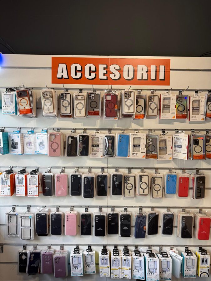 Selecție huse și folii protecție pentru telefoane Samsung, iPhone, Xiaomi la Service GSM Sebastian